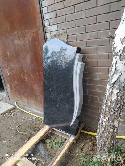 Памятники и вазы из гранита. Благоустройство могил