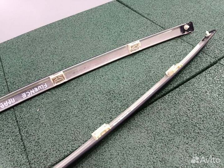 Молдинг крыши левый Renault Fluence 1.6 2012