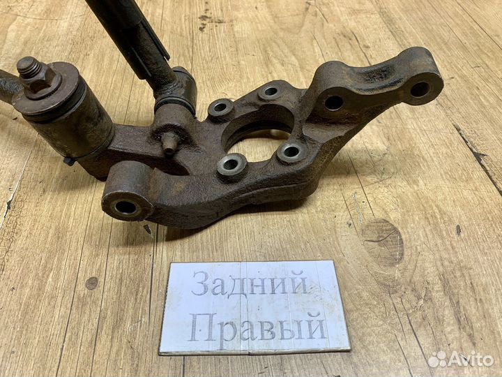 Кулак поворотный задний правый Chevrolet Lacetti