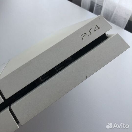 Sony playstation 4