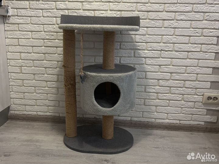 Продаю домик для кошек с когтеточкой