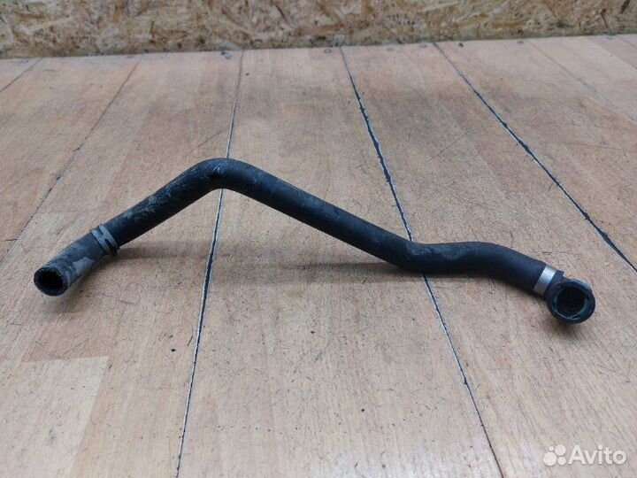 Патрубок системы охлаждения двигателя Ford Focus 3