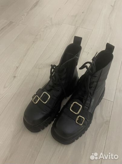 Ботинки женские демисезонные 39 размер