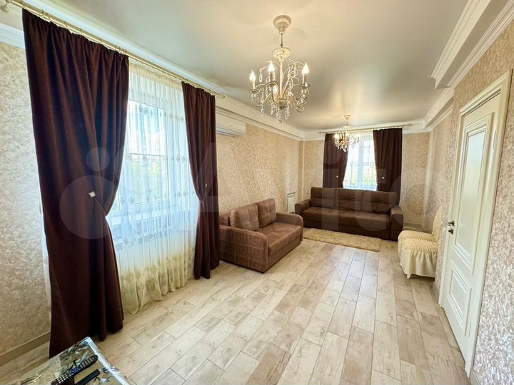 2-к. квартира, 65 м², 6/7 эт.