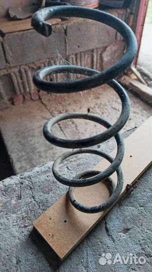 Пружина подвески Vesta передняя