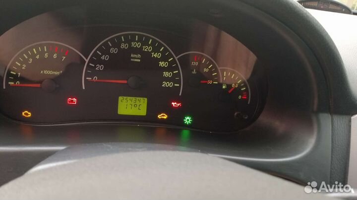 LADA Priora 1.6 МТ, 2009, битый, 254 347 км