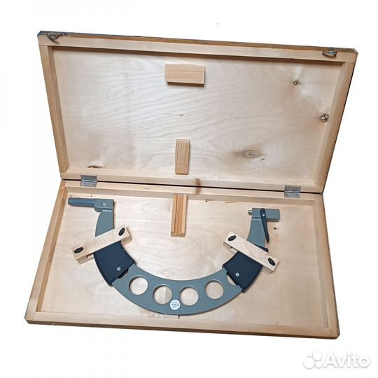 Скоба индикаторная си-300 200-300мм (0,01) т/с 