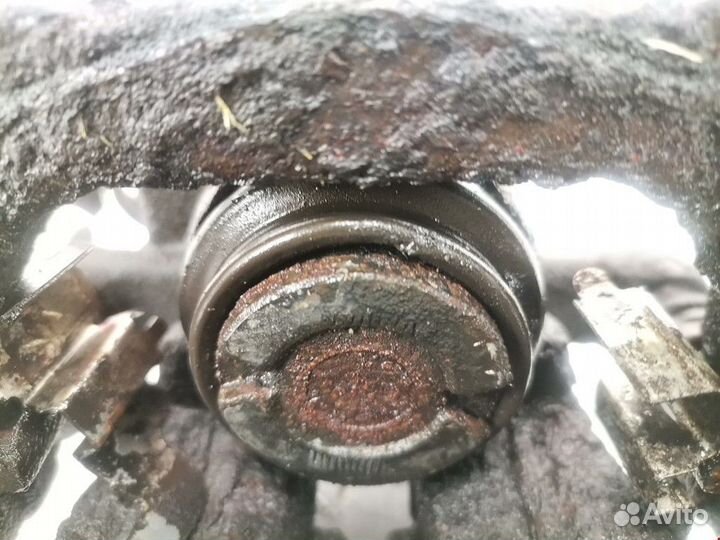 Суппорт задний правый Ford Mondeo 4 рест. 2012