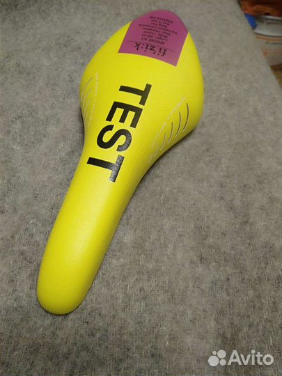 Седло для шоссейного велосипеда