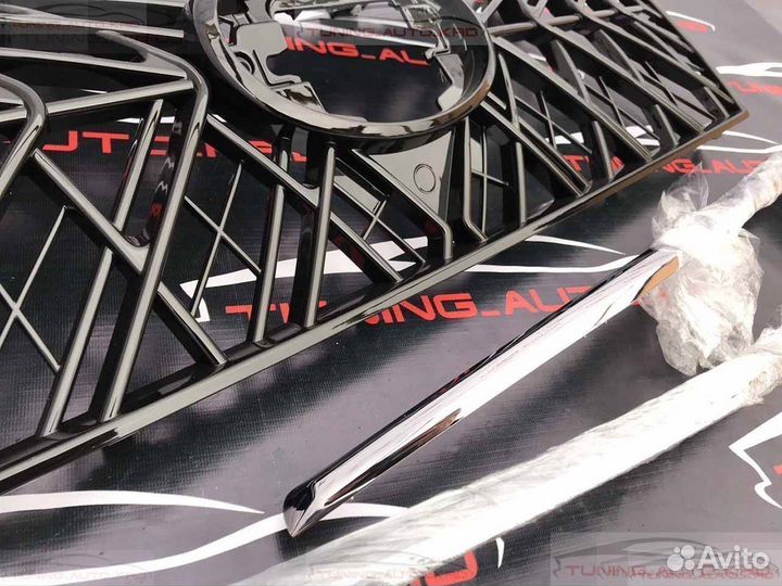 Решетка радиатора Toyota LC Prado 150 Y8328