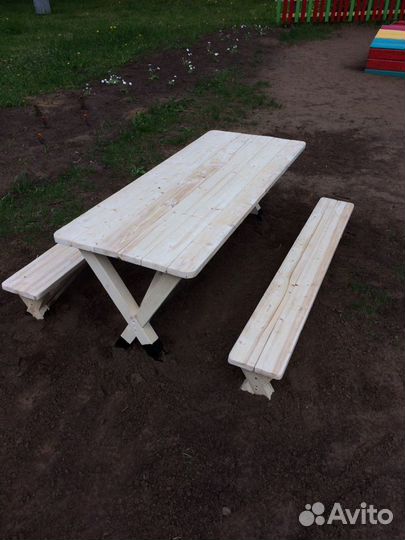 Скамейка со столиком для детей