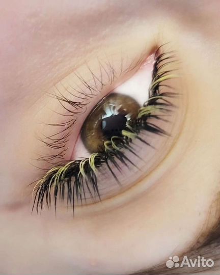 Наращивание ресниц на дому