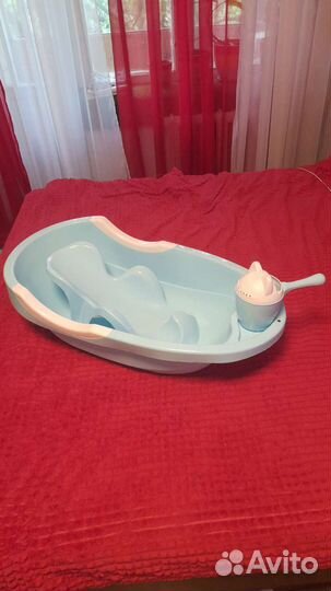 Ванночка для купания с подставкой