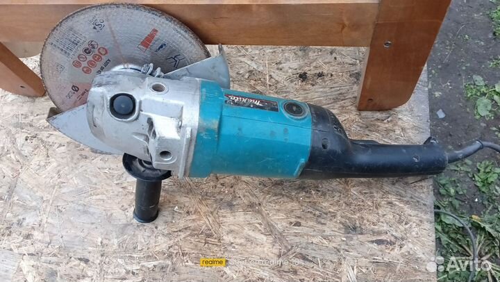 Ушм болгарка makita 9069