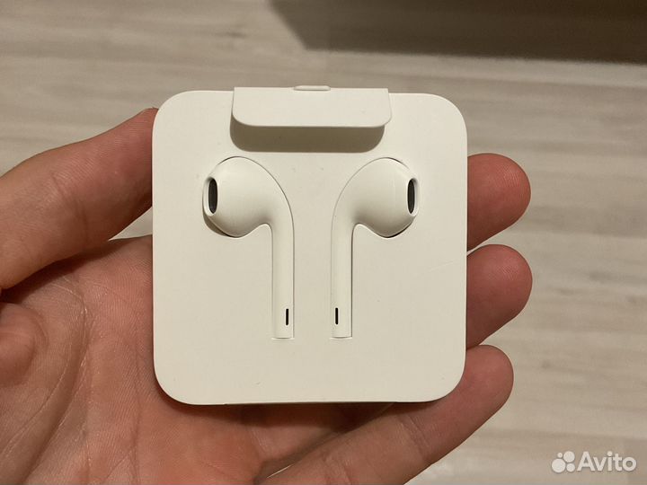 Наушники Apple EarPods Lightning (новые)