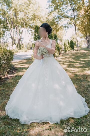 Свадебное платье пышное белое