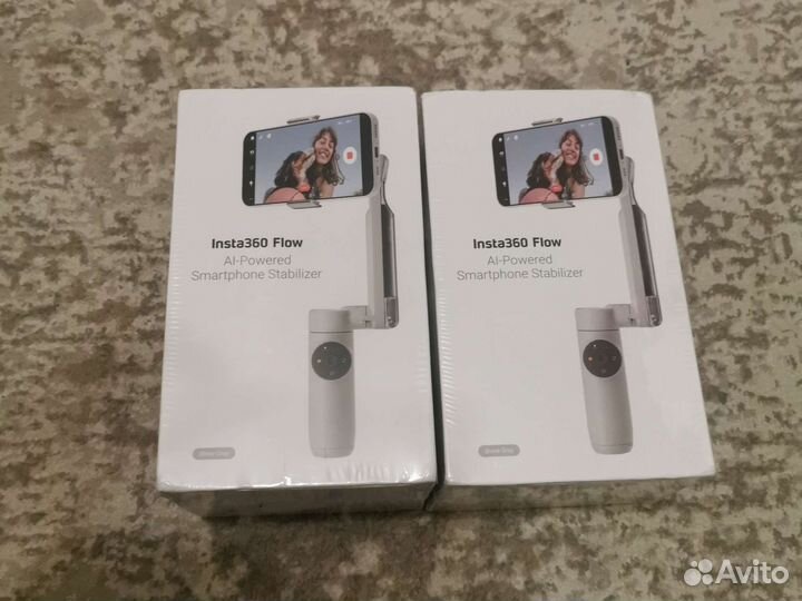 Insta360 flow (белый)