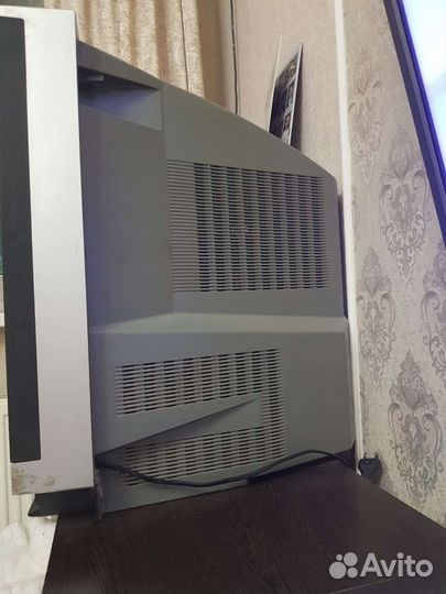 Телевизор бу hitachi