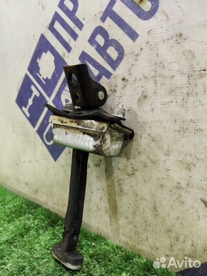 Ограничитель двери передний правый Ford C-Max