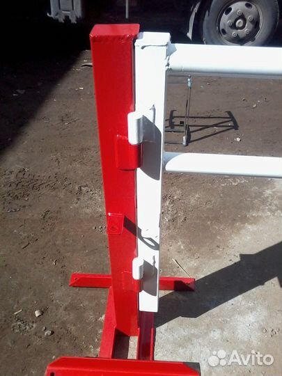 Шлагбаум поворотный механический 4 метра арт. 208