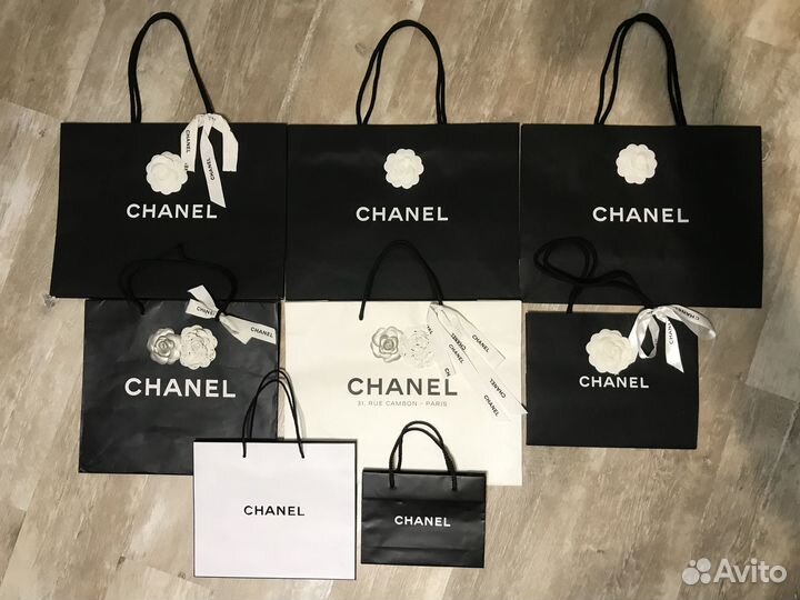 Брендовые пакеты, вешалки, кофры, пыльники коробки