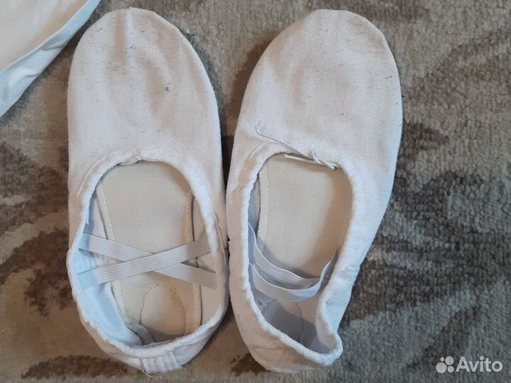 Купальник белый для танцев 40 р-р и балетки 36р-р