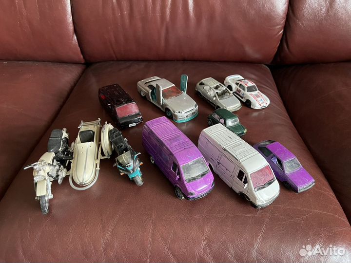 Игрушечные машинки
