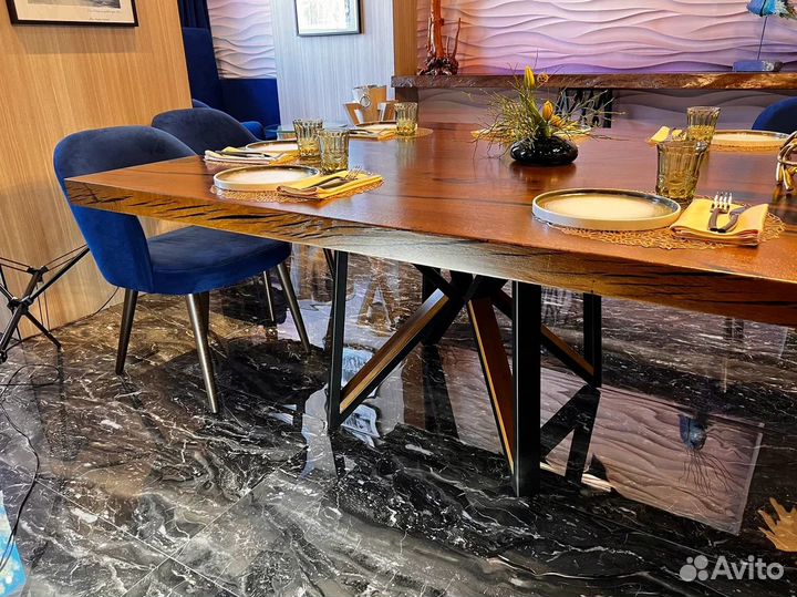 Стол обеденный деревянный большой