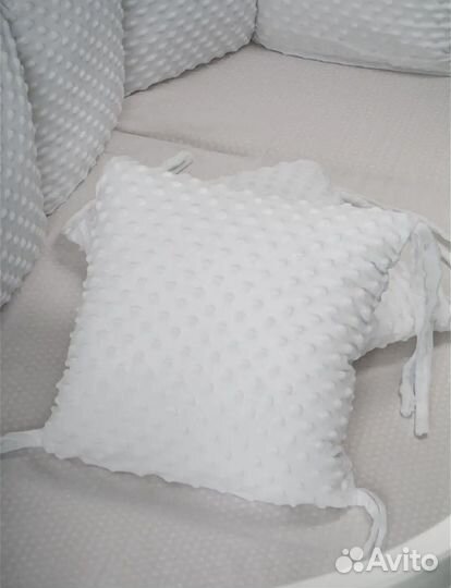 Бортики в детскую кроватку (подушечки)