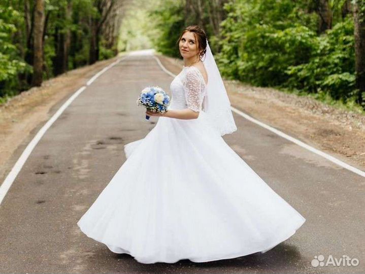 Свадебное платье