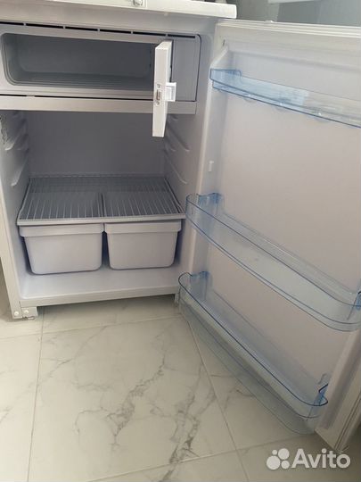 Холодильник Бирюса