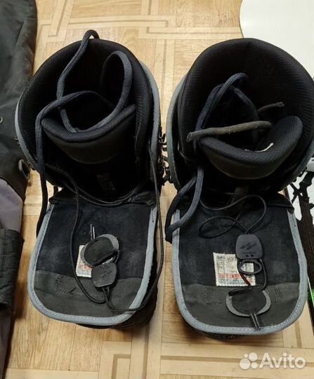 Комплект: сноуборд, ботинки, крепления, чехол