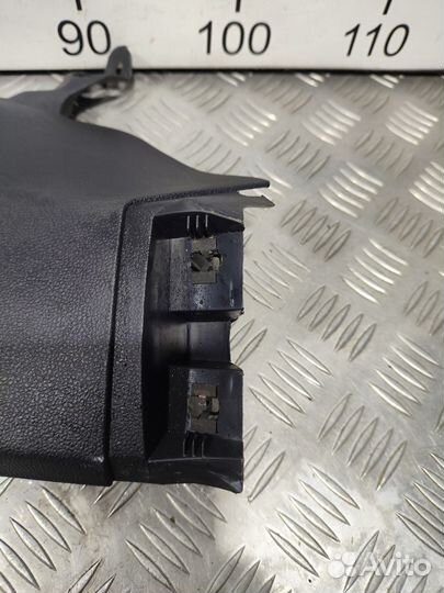 Б/У Накладка арки колеса заднего правого#001