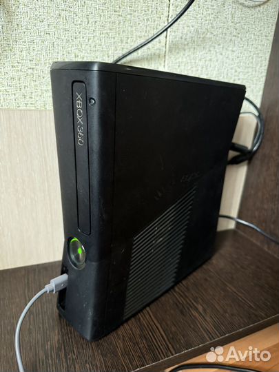Xbox 360 S Trinity