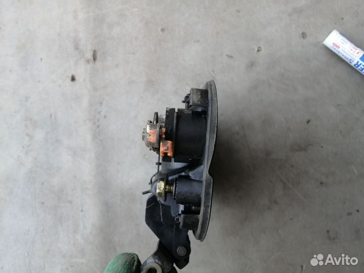 Ручка двери передней левая для Mitsubishi RVR 1