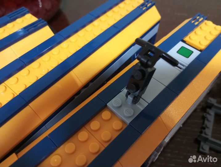 Lego city 60197 лего поезд