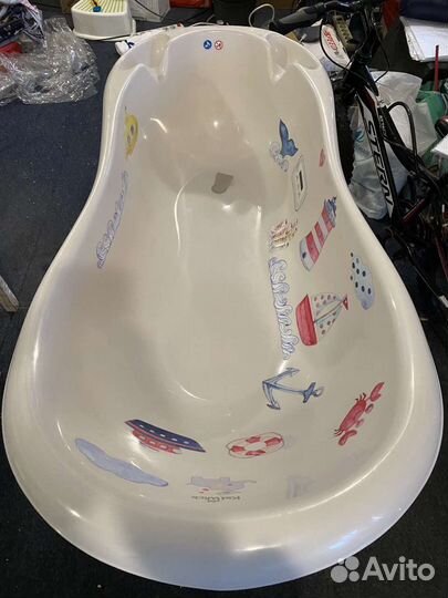 Ванночка для купания с подставкой