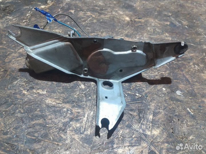 Моторчик стеклоочистителя задний Mazda 626 GE (1991—1997)