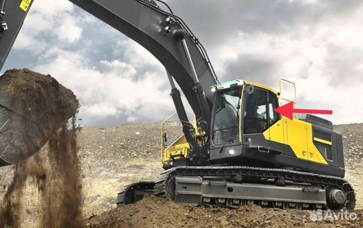 Стекло левое за дверью на экскаватор Volvo EC 700