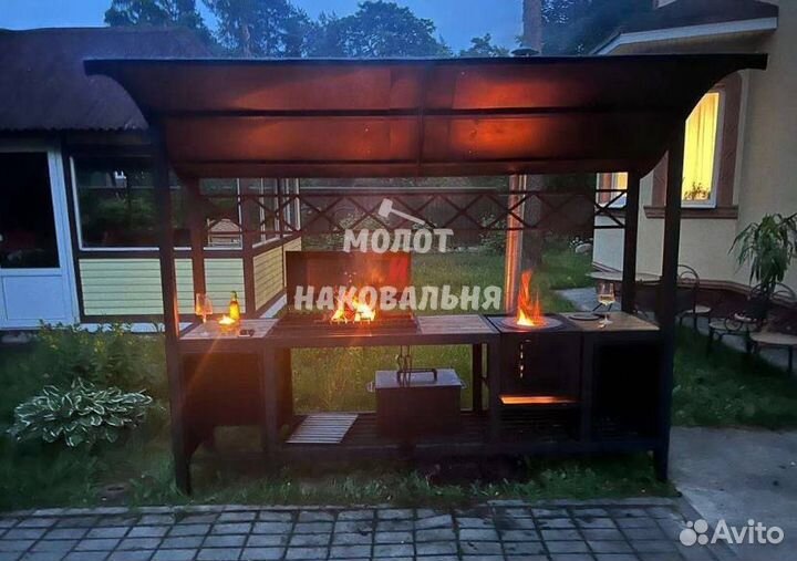 Мангал с крышей