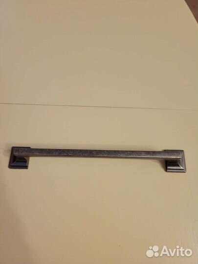Мебельные ручки