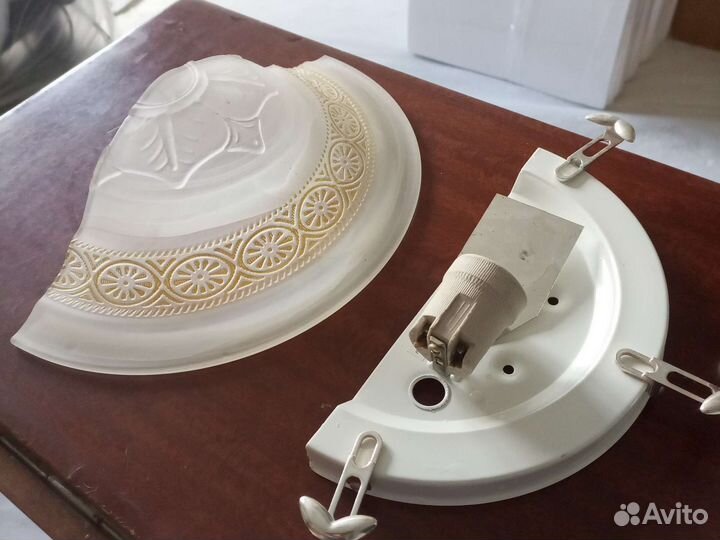 Светильник настенный