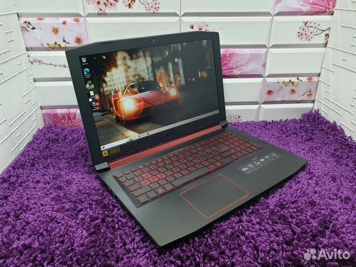Acer nitro IPS full HD i5 8 GeForce GTX 1050-4GB