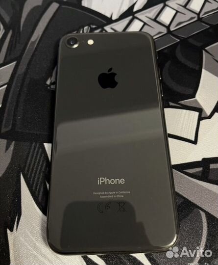 iPhone 8, 64 ГБ
