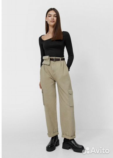 Брюки stradivarius 42 р-р новые