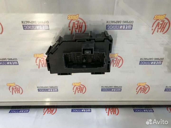 Блок предохранителей Cadillac Escalade