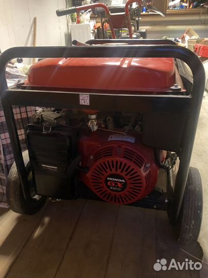 Продам бензиновую электростанцию