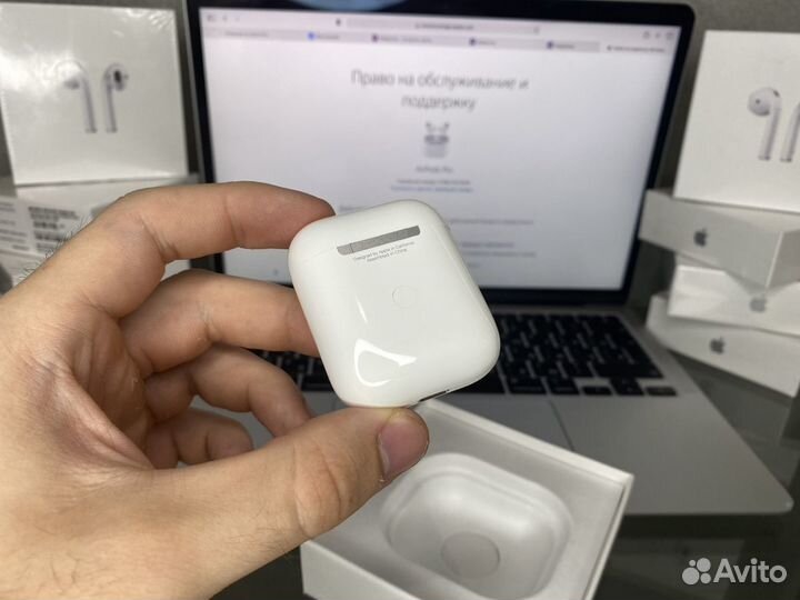 AirPods
