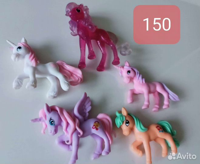 Фигурки лошадей