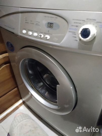 Продам стиральную машинку